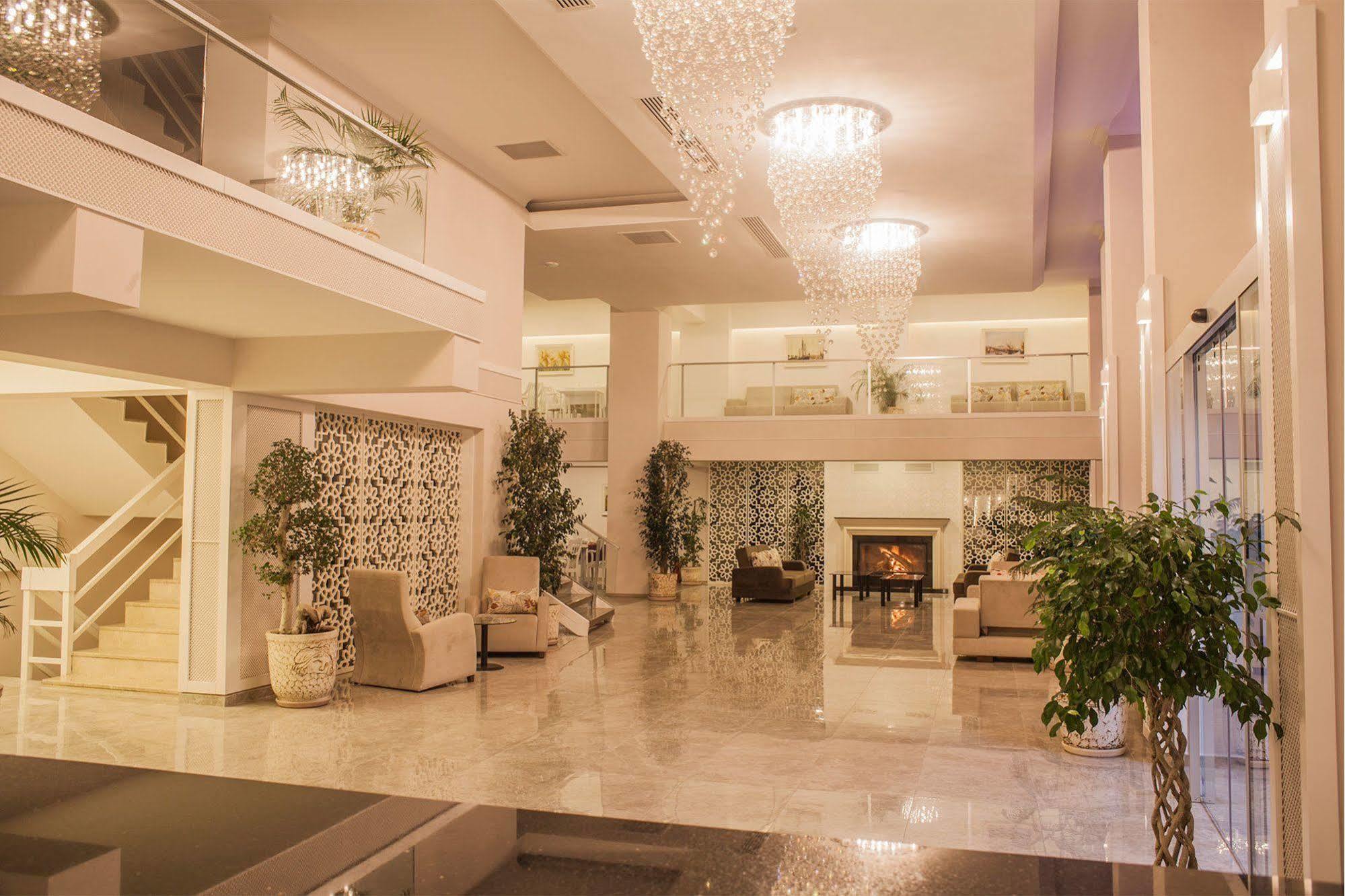 Cimenoglu Hotel เดนิซลี ภายนอก รูปภาพ